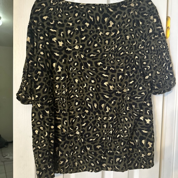 Chicos , animal print blouse , perfect conditions , - Picture 5 of 6